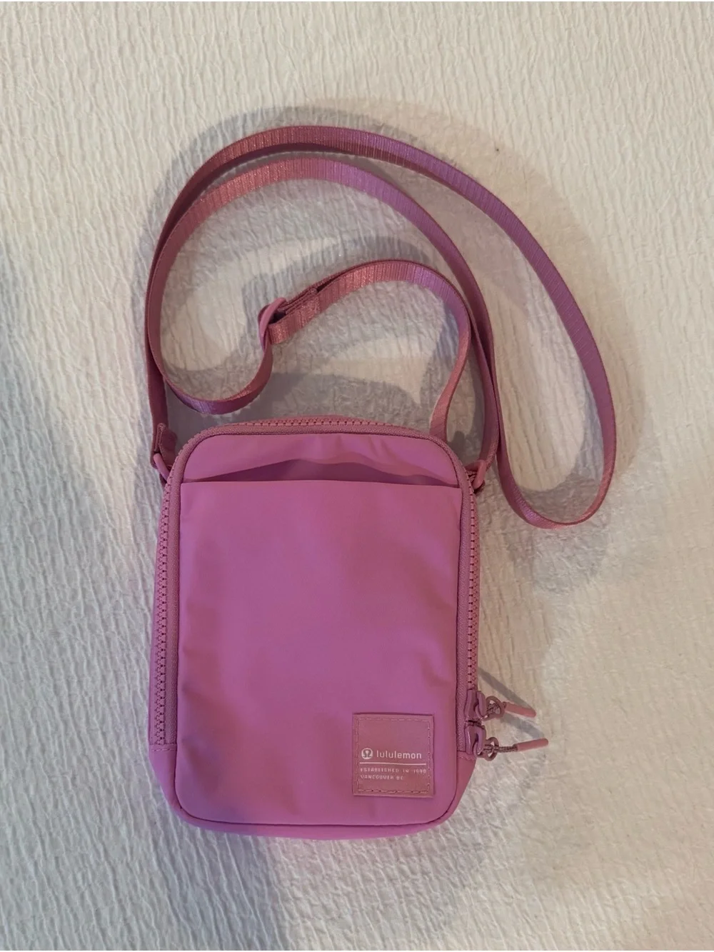 lululemon athletica lululemon mini
